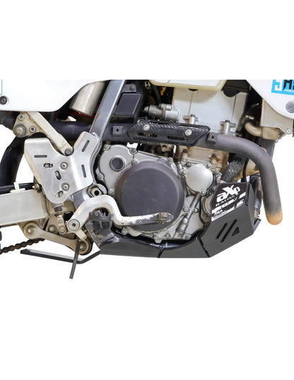 AXP RACING Xtrem Skid Plate Suzuki DRZ400 00-08 Svart bild 4 PMMEDIA:4c77b808d8690ca3