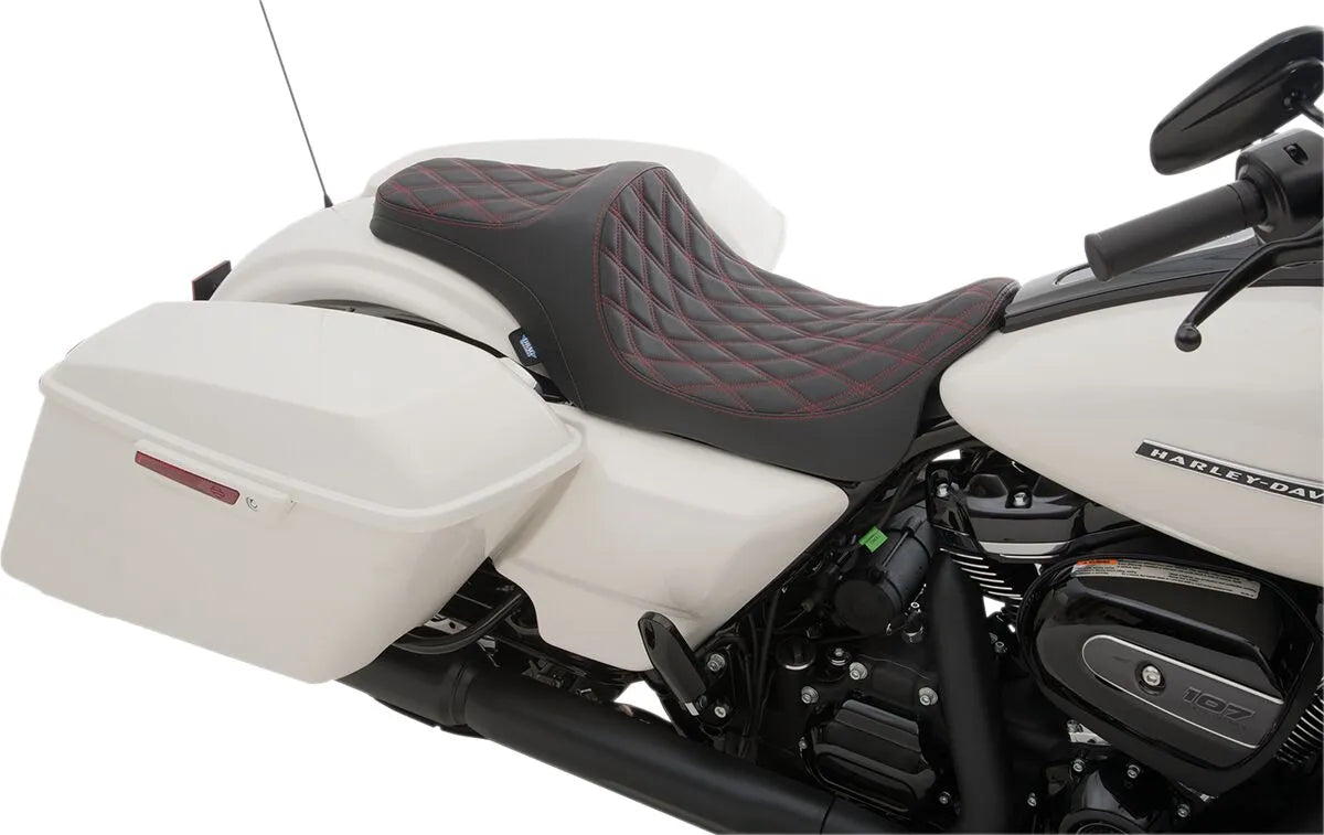 Drag Specialties Seats Predator III Seat Sadlar Harley Touring bild 16 PMMEDIA:abcf0d13e2ea91e6