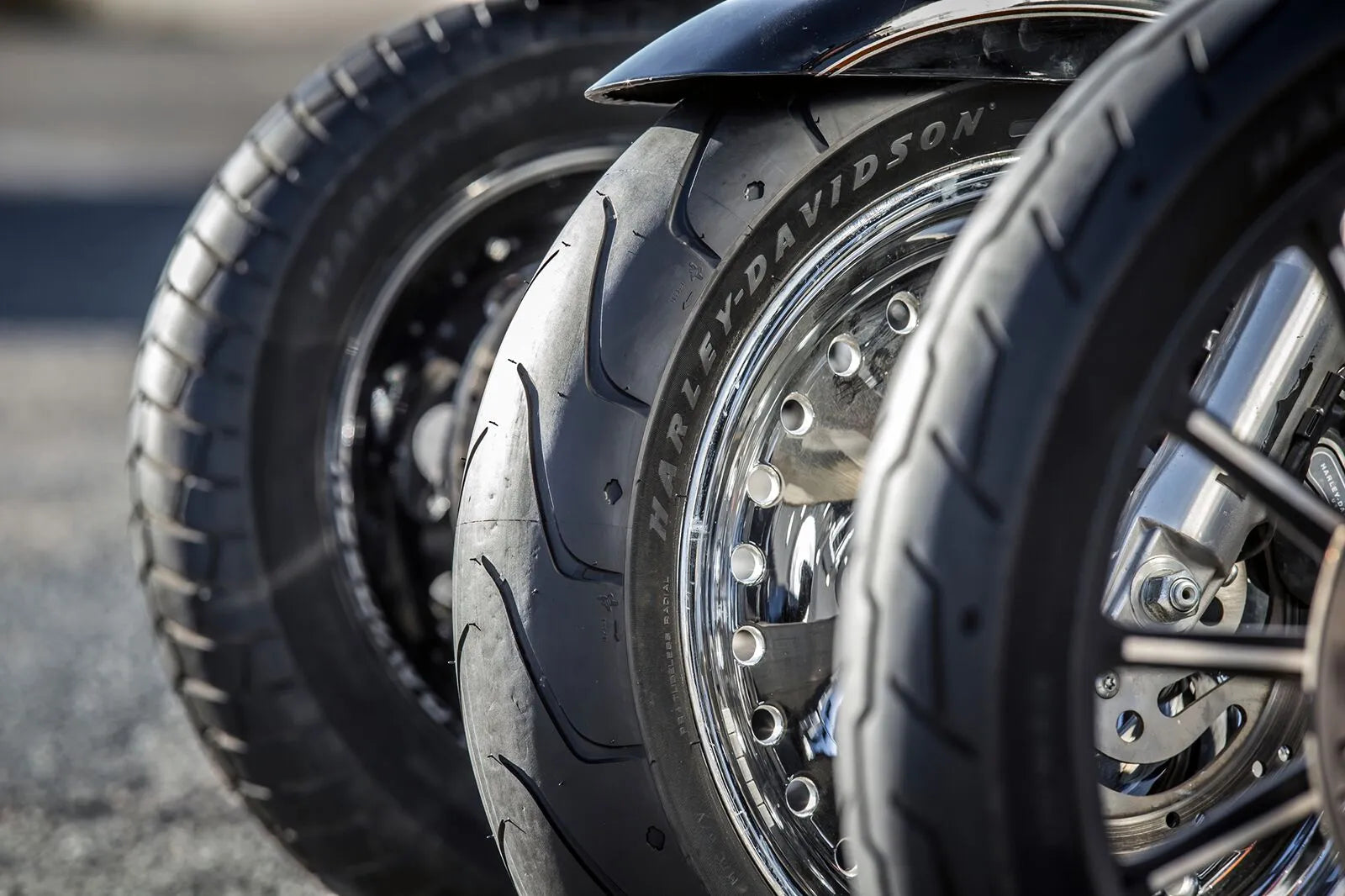Michelin Scorcher 31 Reinforced Gatudäck (OEM) fram bild 3 PMMEDIA:a76317b683de05d1
