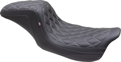 Mustang Kodlin Signature Series Squareback™ Seat Sadlar Harley Touring bild 9 PMMEDIA:3fd9c8c00b558914