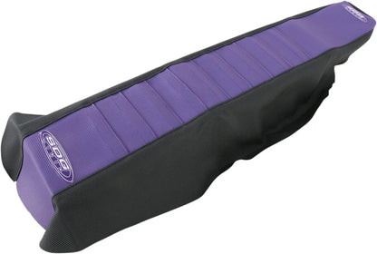 SDG 9-Pleat Gripper Sadelöverdrag YZF2 Black bild 1 PMMEDIA:086b09723d60cb9f
