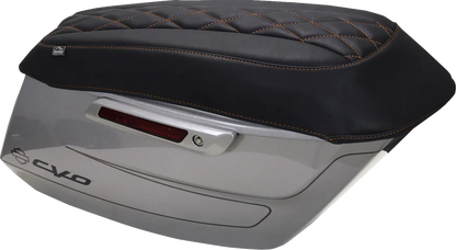 Mustang Deluxe Diamond Saddlebag Lid Covers Sidoväskor & tillbehör bild 4 PMMEDIA:0422b05d0b59cd0b