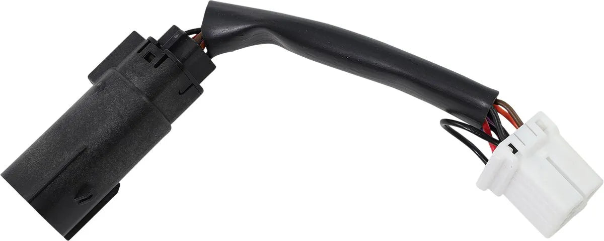 CUSTOM DYNAMICS Rear Fender Adapter bild 1 PMMEDIA:4b42982b59530af8