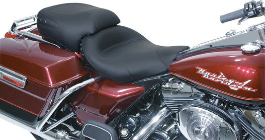 MUSTANG Studded Wide Touring Solo Sadel 97-07 FLHR bild 2 PMMEDIA:60b9802026aed822