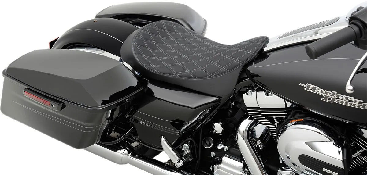 Drag Specialties Seats EZ-ON Mount Low-Profile Solo Seat Sadlar Harley Touring bild 14 PMMEDIA:f3ec134752dca7bc