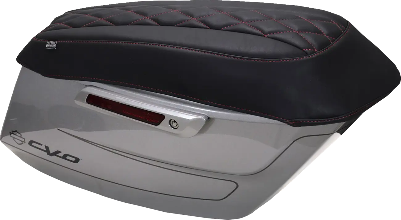 Mustang Deluxe Diamond Saddlebag Lid Covers Sidoväskor & tillbehör bild 5 PMMEDIA:bf244c369e119ca8