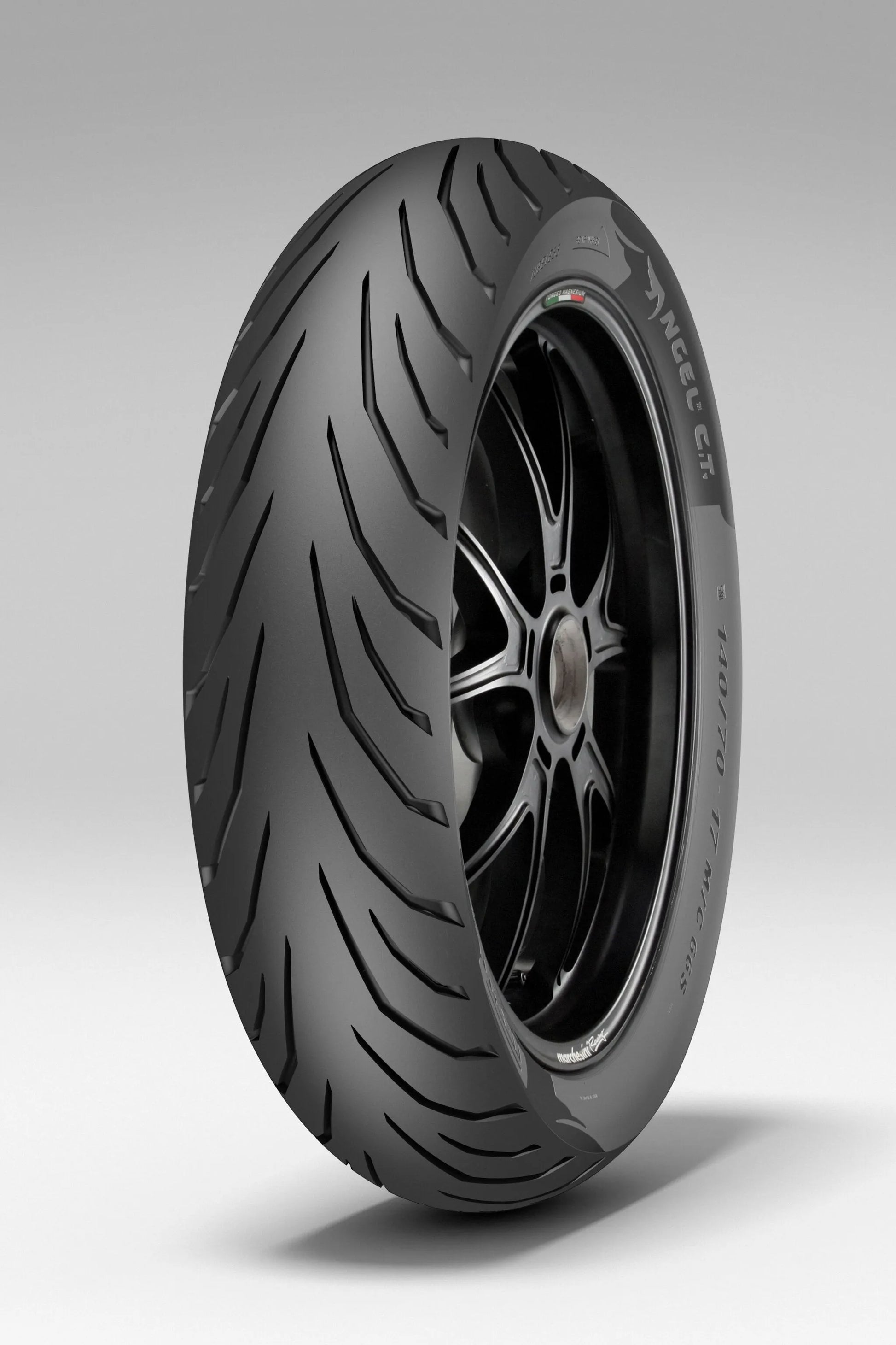 Pirelli Angel CiTy Radialdäck bak bild 1 PMMEDIA:072817f70c1103b9