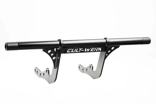 CULT WERK Crash Bar Clubstyle Front Svart Softail M8 bild 1 PMMEDIA:fc03a7070b59f9af