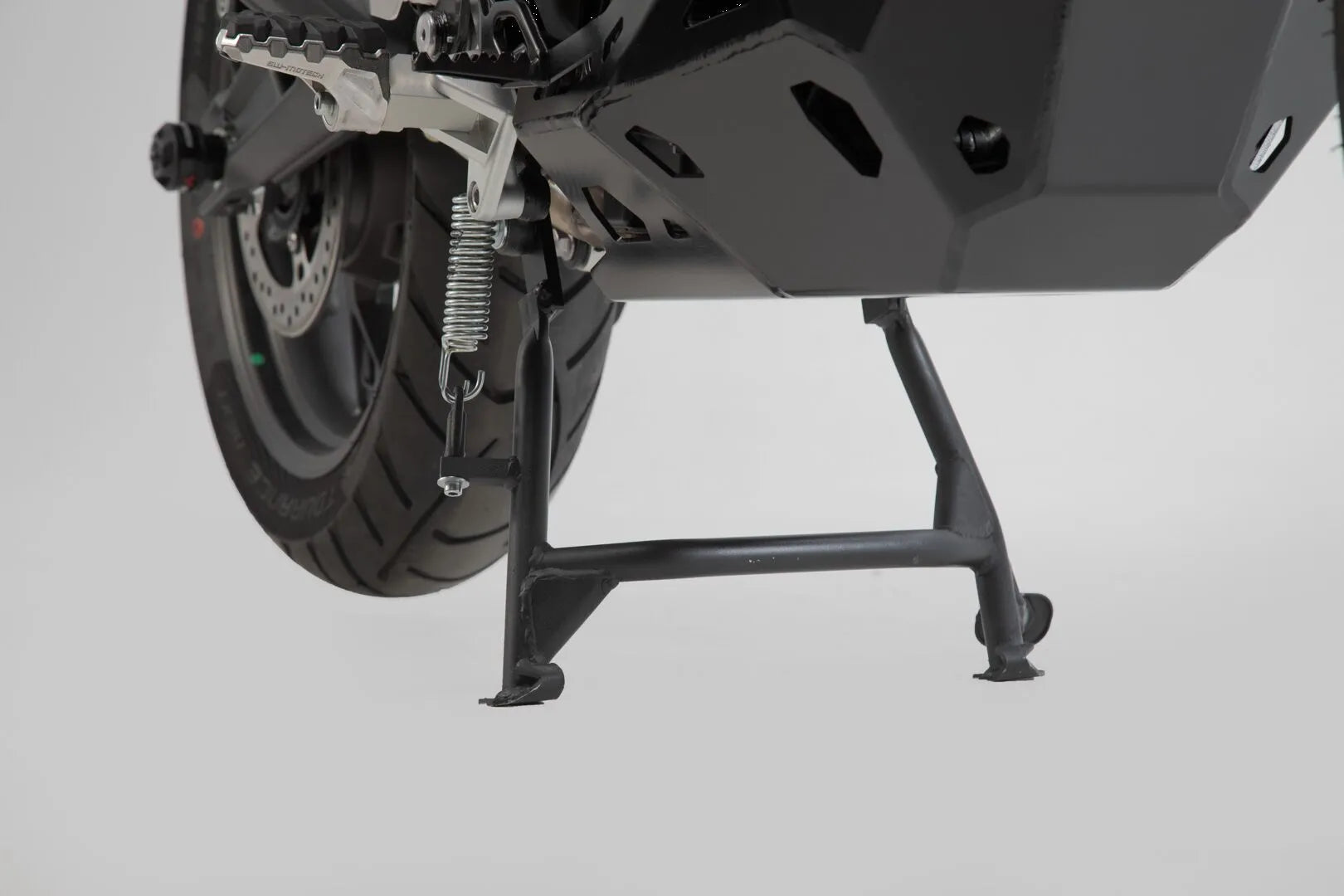 SW-MOTECH Centerstand - Robust sidostöd i stål bild 3 PMMEDIA:1b28886de36ad168