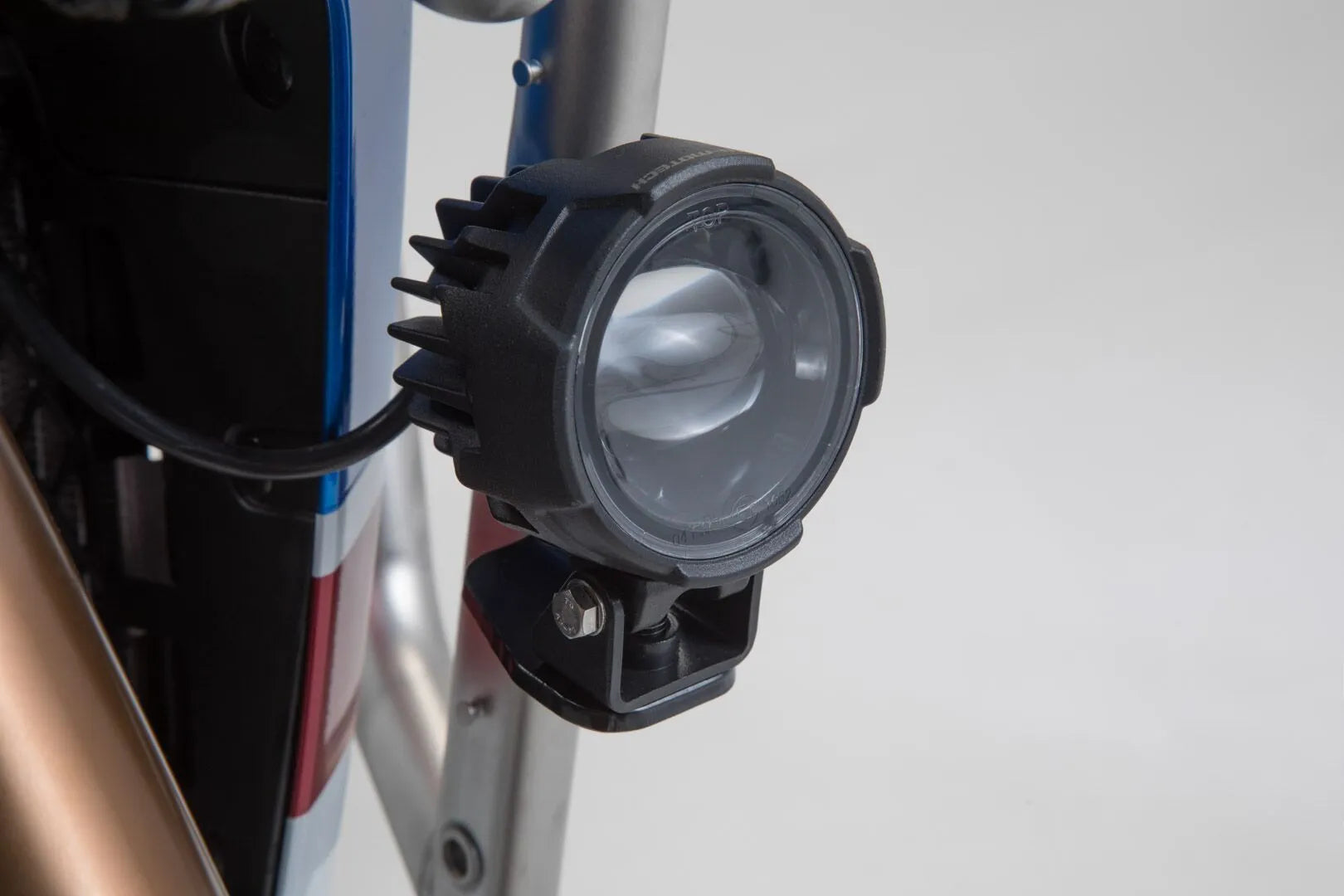 SW-MOTECH Light Mounting Kit för Honda bild 1 PMMEDIA:2c076fad79fa0547