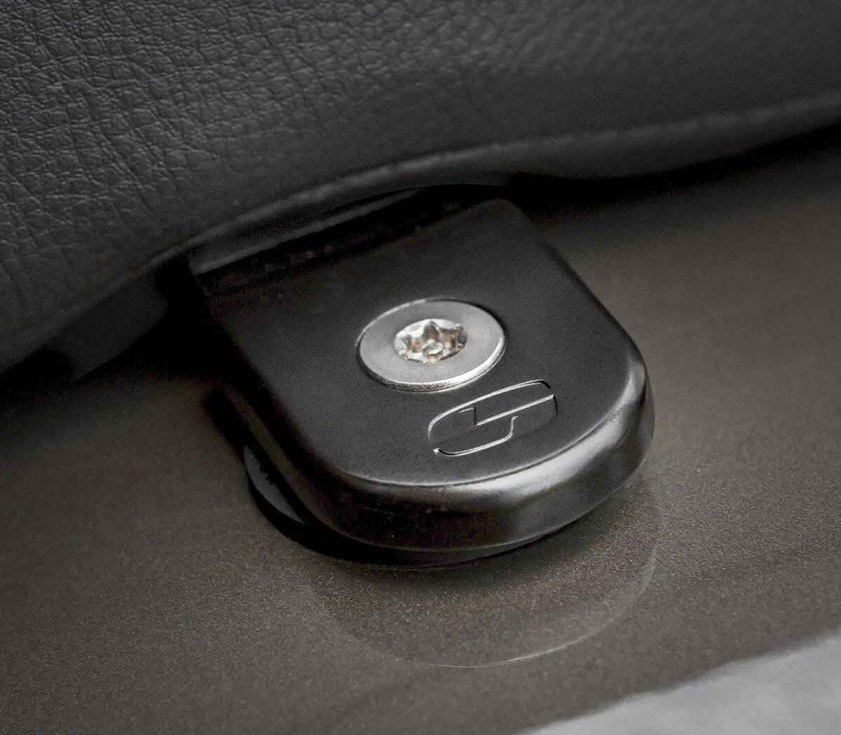 Saddlemen Security Seat Screw Sadelfästen bild 16 PMMEDIA:a8fadcba7d1473eb