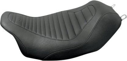 Mustang Tripper™ Solo Seat Sadlar Harley Touring bild 2 PMMEDIA:b2f912862356a4dc