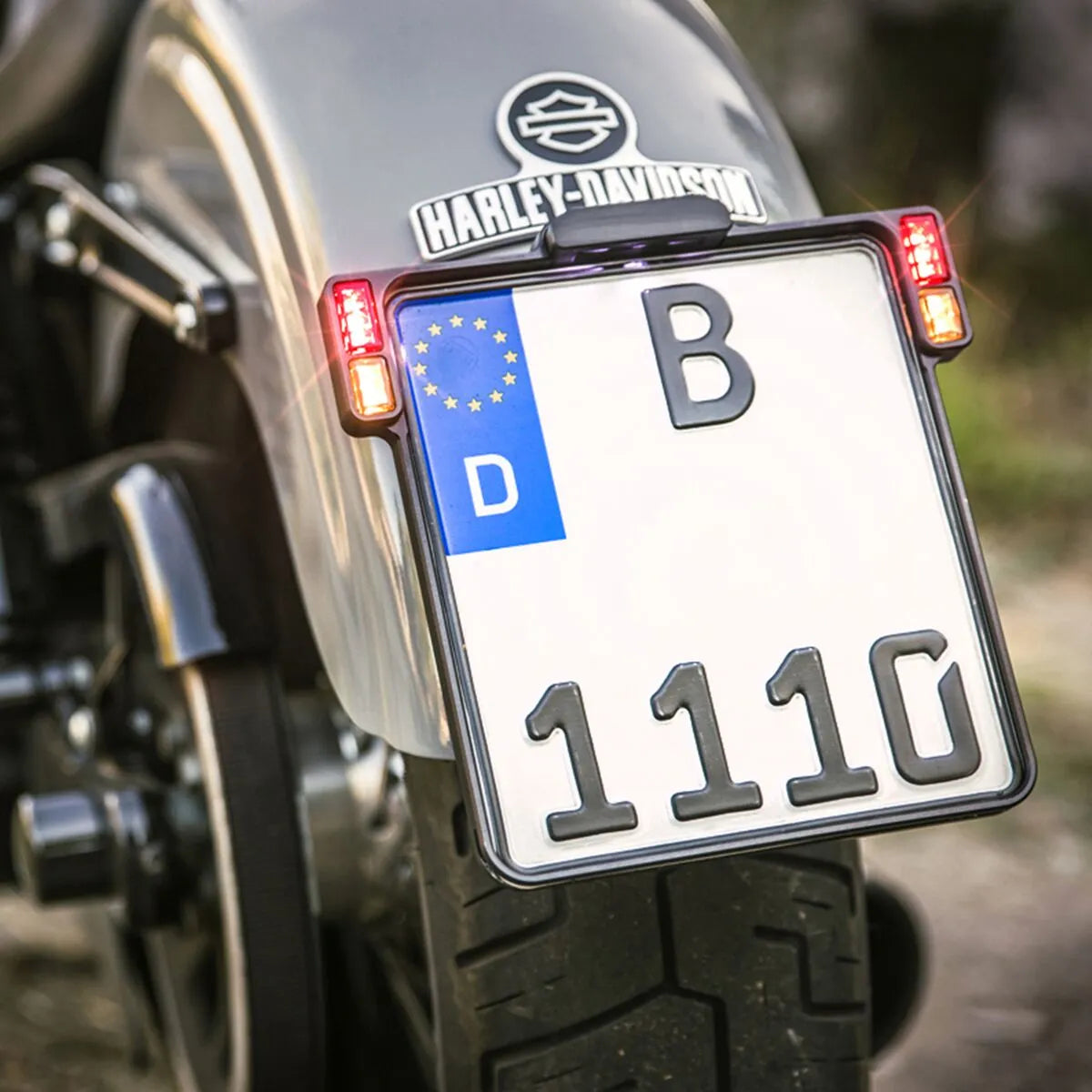 HEINZ BIKES Nummerplåthållare 3-i-1 med LED bild 4 PMMEDIA:60713b00adf6750f