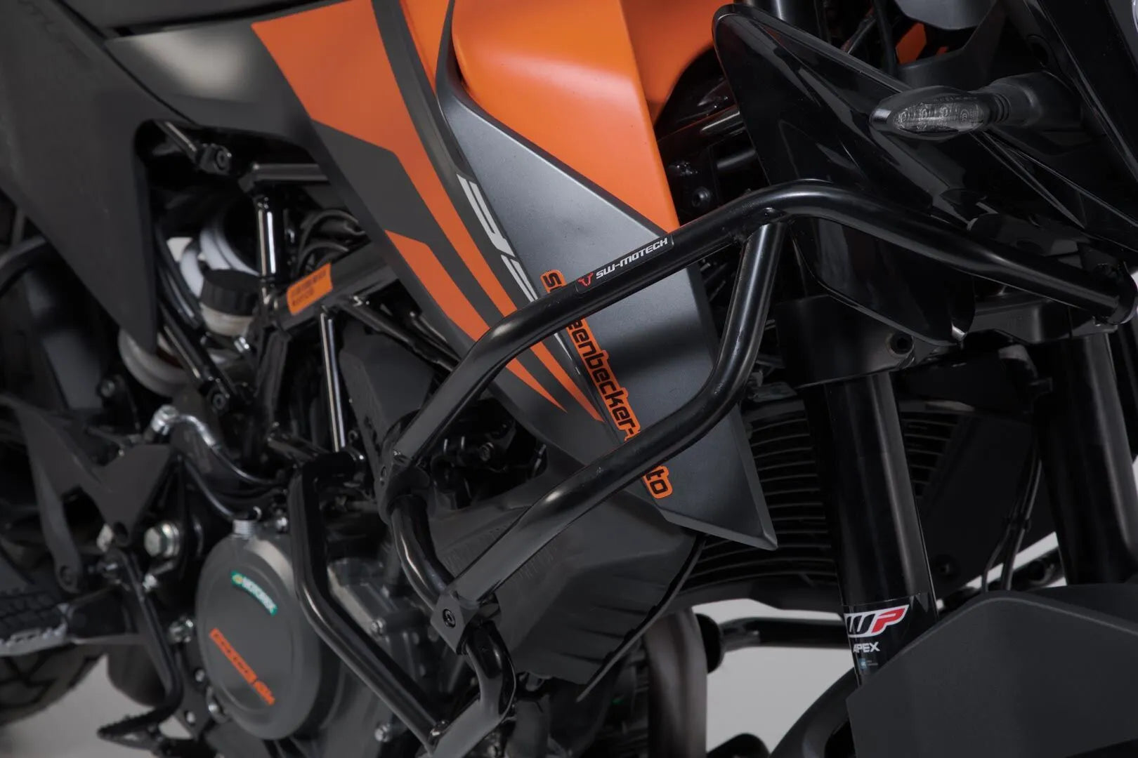 SW-MOTECH Upper Crash Bars för KTM 390 ADV bild 5 PMMEDIA:e871665434b84f84