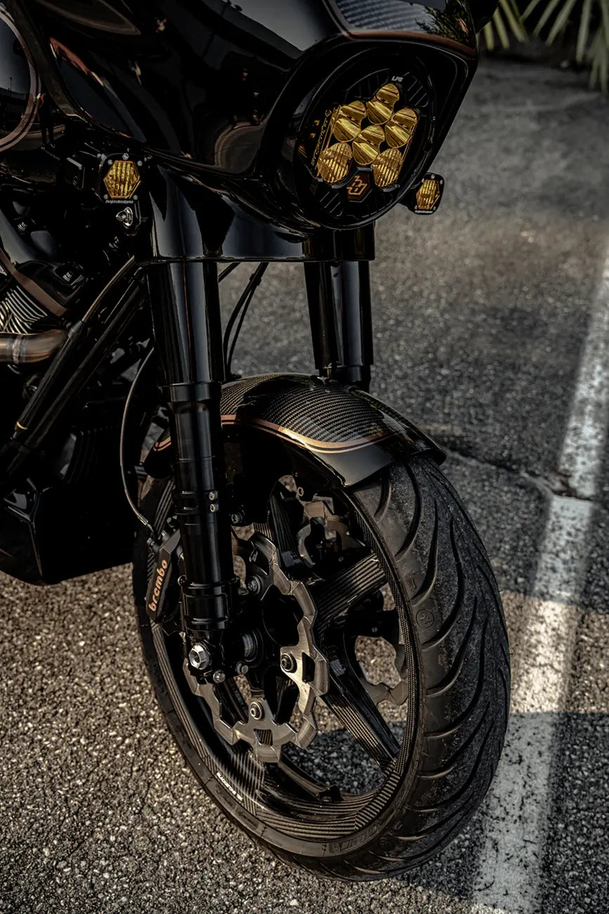 Slyfox Carbon Front Mid Length Fender Harley bild 4 PMMEDIA:1b65482e7c512335