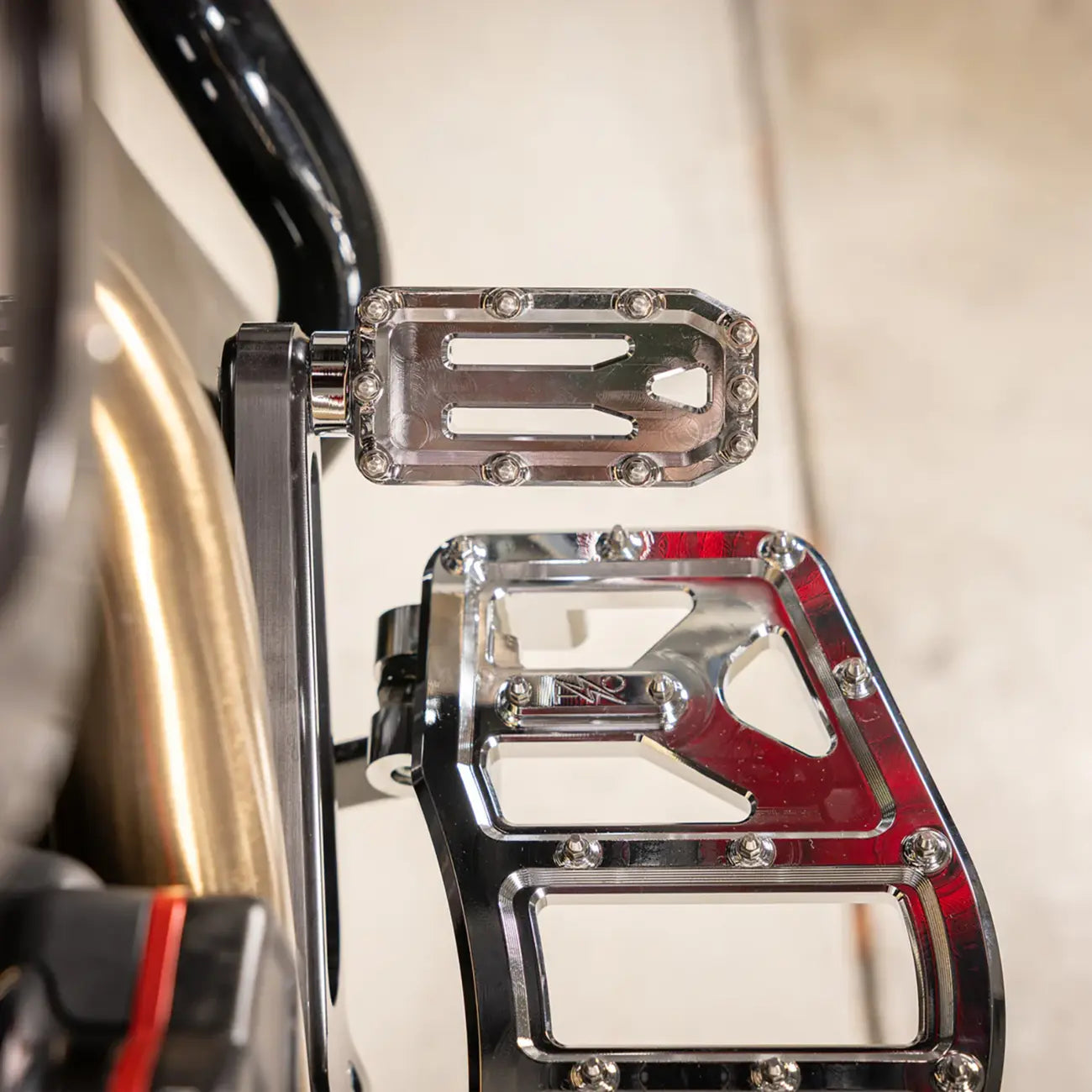 Thrashin Supply Co Aggressor Brake Pedal Bromspedaler & delar bild 19 PMMEDIA:02b8e3507a42d912