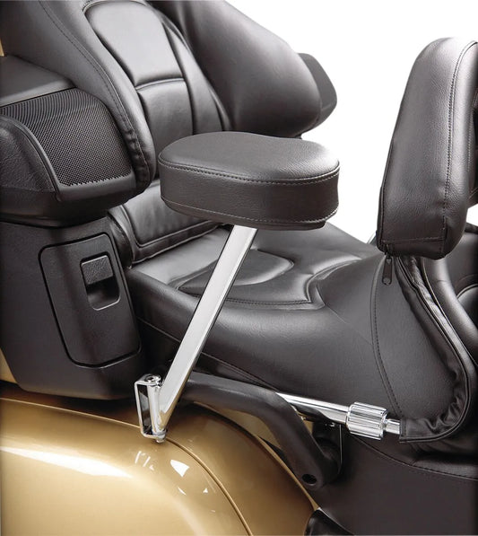 SHOW CHROME Passagerarstöd för Gold Wing bild 2 PMMEDIA:8b310e2c0e05aed3