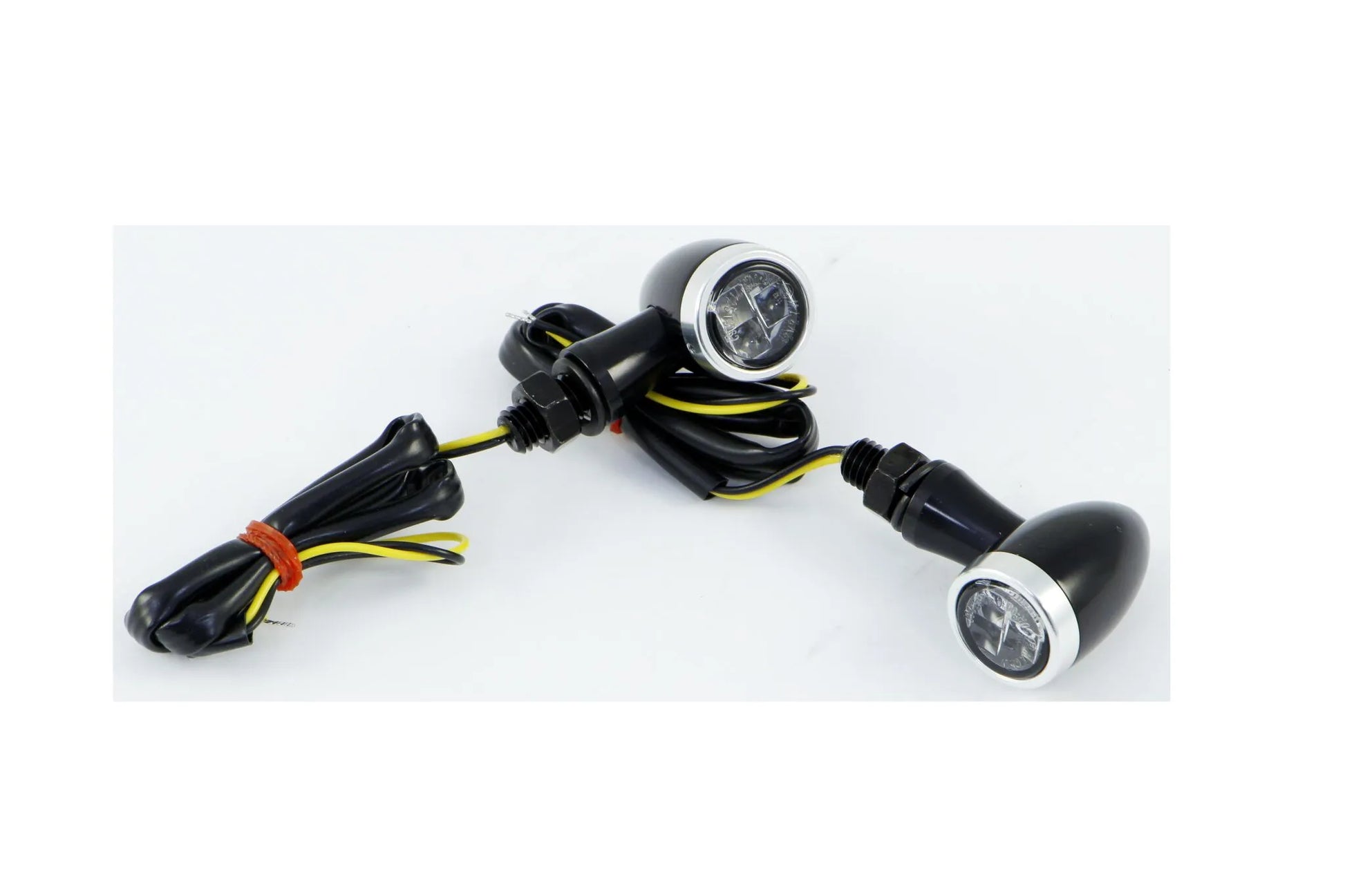 Parts Europe LED Bullet Turn Signal Lights with Rings Blinkers bild 1 PMMEDIA:471c6ca222b9a645