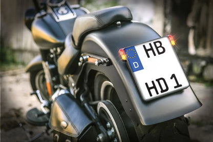 HEINZ BIKES 3-i-1 Nummerplåtshållare med LED-ljus bild 4 PMMEDIA:4c71e8f2cecf92d9