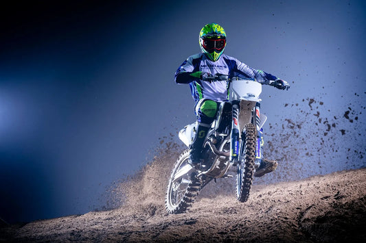 Metzeler MC360™ Mid-Hard Dual sport däck bak bild 2 PMMEDIA:64770ad56b746e42