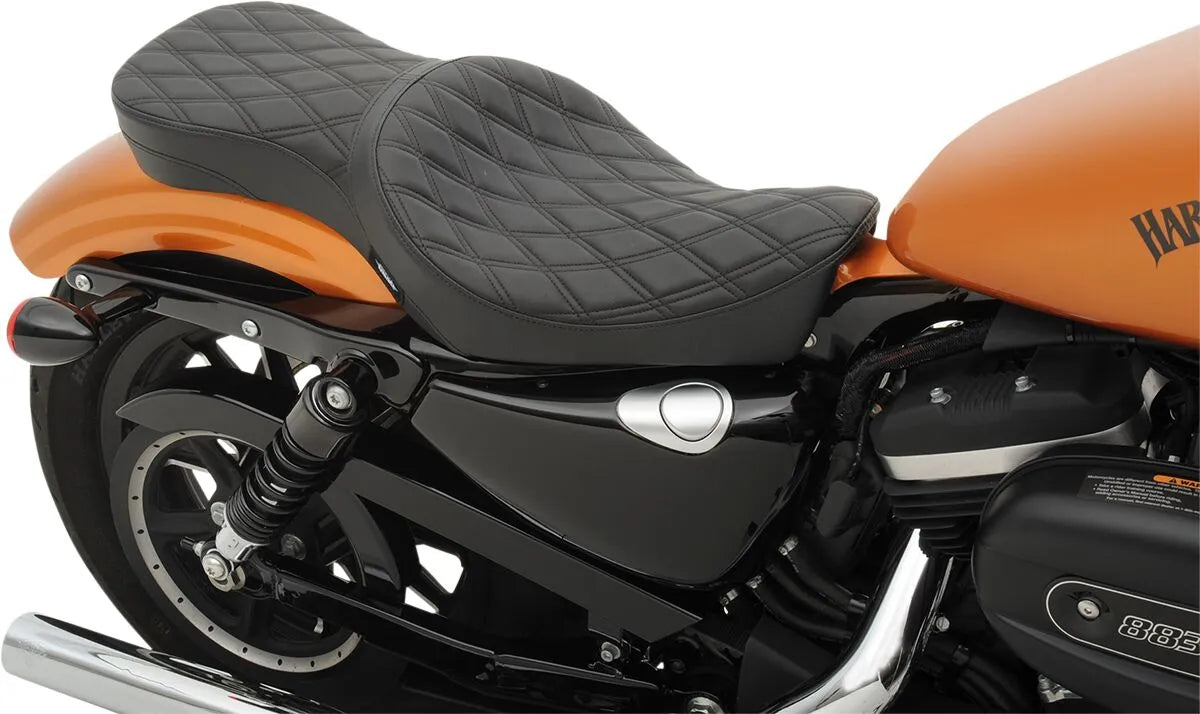 Drag Specialties Seats 2-Up Double Bucket Vinyl Seat Sadlar Harley Sportster bild 6 PMMEDIA:835060ef2d56ddff