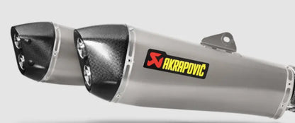 AKRAPOVIC Slip-On Line Reservdämpare vänster sida bild 2 PMMEDIA:45faf3b7f7230219