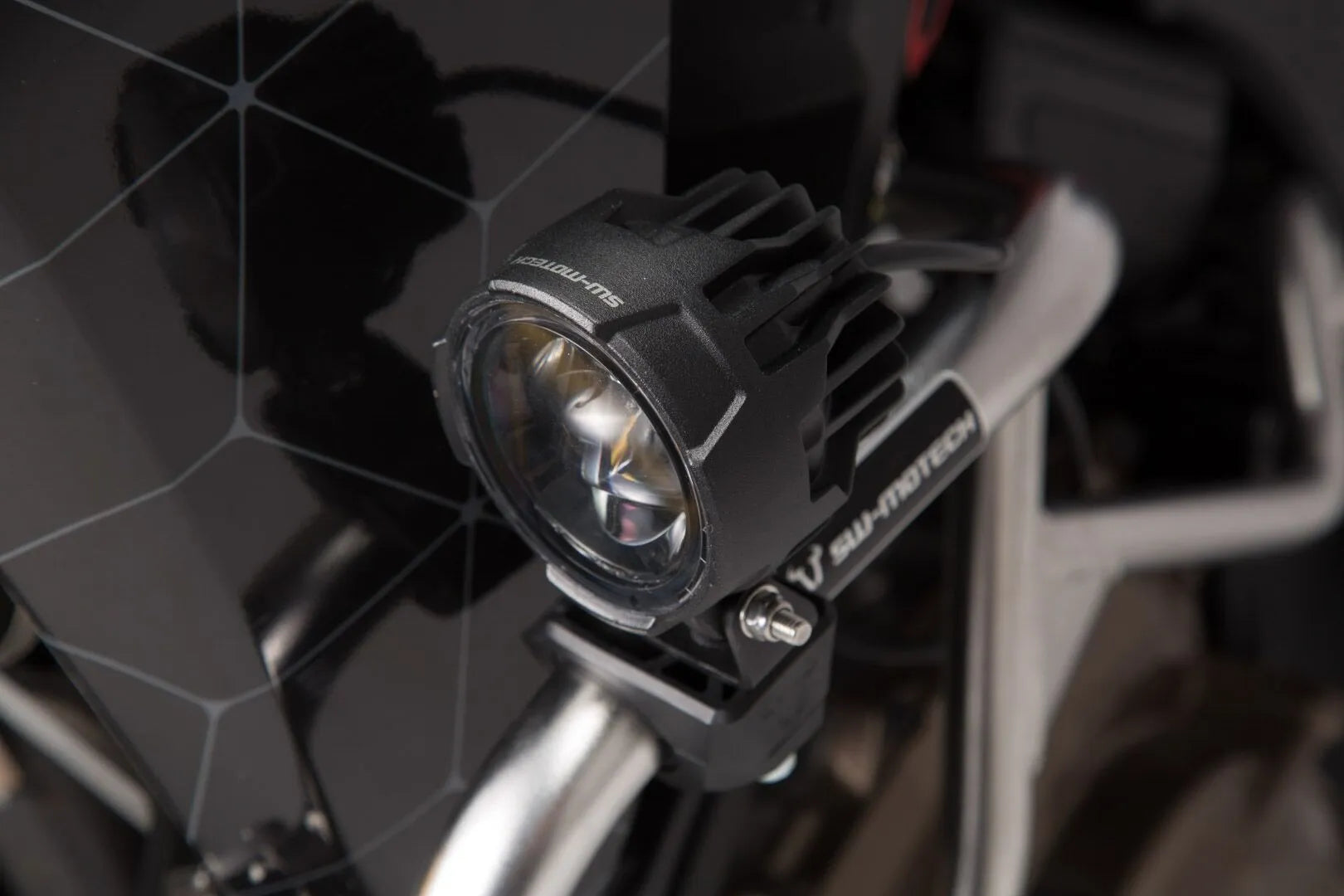 SW-MOTECH EVO Strålkastare för helljus bild 5 PMMEDIA:c4e607555d8a677b