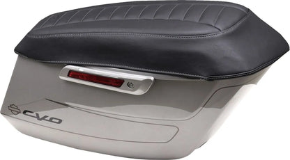 Mustang Deluxe Touring Saddlebag Lid Covers Sidoväskor & tillbehör bild 1 PMMEDIA:9f6f7dc580af3780