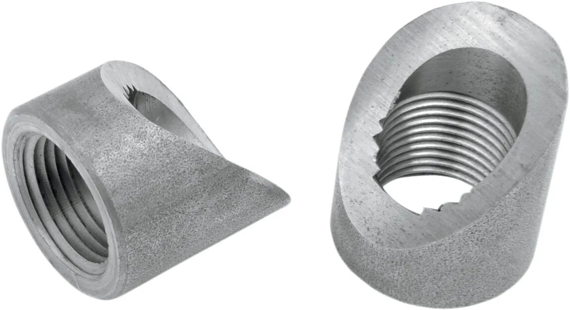 DRAG SPECIALTIES Svetsade O2-givarfästen 45° 18mm bild 1 PMMEDIA:638bcb694e2a4605