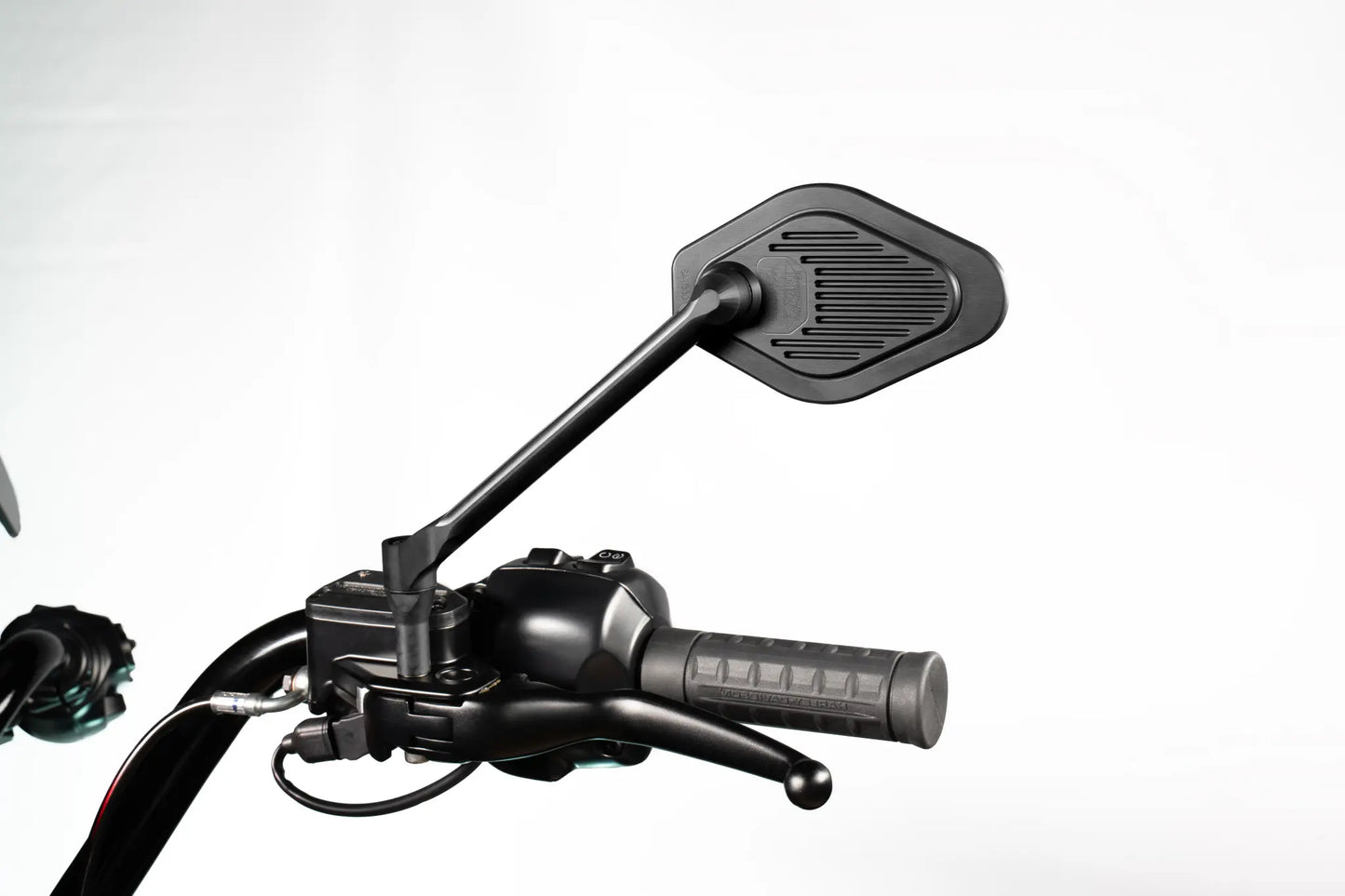 Drag Specialties Adjustable Mirror Short Stem (12 cm) Black Edition Speglar bild 4 PMMEDIA:e161f414beeffc7e