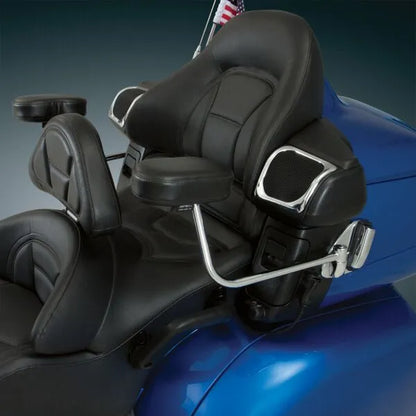 SHOW CHROME Deluxe Armrest för GL1800 bild 1 PMMEDIA:c427695209083ff5