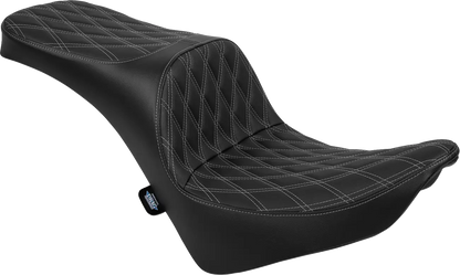DRAG SPECIALTIES SEATS Freedom Touring Sadel 2-Up Double Diamond Silver bild 1 PMMEDIA:a6318fcf5b6c1a63