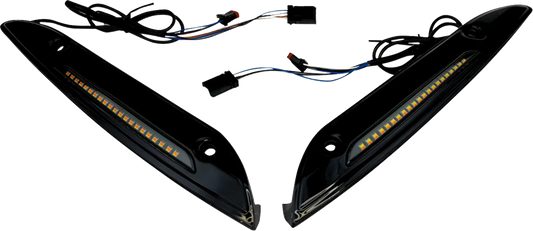 CUSTOM DYNAMICS Genesis® 4 LED Road Glide® Vindruta Trim bild 1 PMMEDIA:8fd60091916141e9