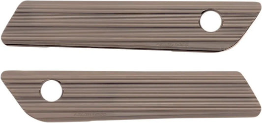 Arlen Ness Saddlebag Latch Covers Sidoväskor & tillbehör bild 2 PMMEDIA:97b3410f7107d599