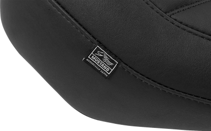 Mustang Wide Tripper™ Solo Seat Sadlar Harley Touring bild 18 PMMEDIA:091694e5ef8fead3