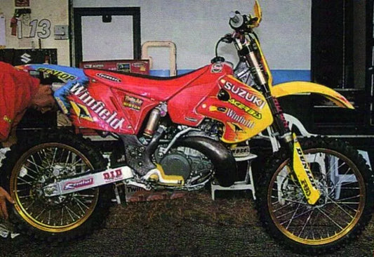 TECNOSEL Graphic Kit Team Suzuki 99 bild 2 PMMEDIA:98d3a1c2411aeae3