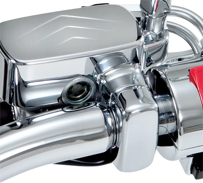 SHOW CHROME Bromscylinderfältklämmor bild 2 PMMEDIA:93fd7ea052ecc4b5