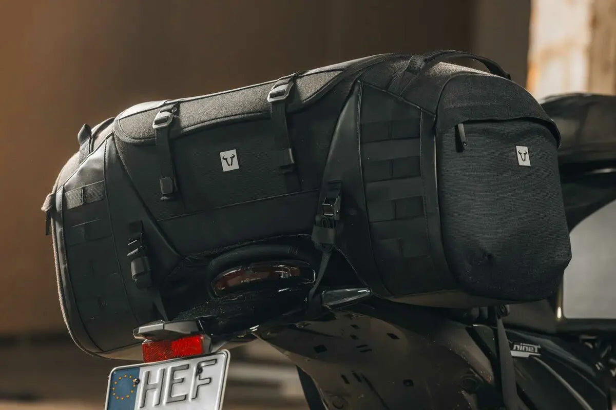 Sw Motech Legend Gear LR4 Tail Bag (18 - 25 Liters) Cruiser-, sport- & adventureväskor bild 18 PMMEDIA:07f311f9e1dece11