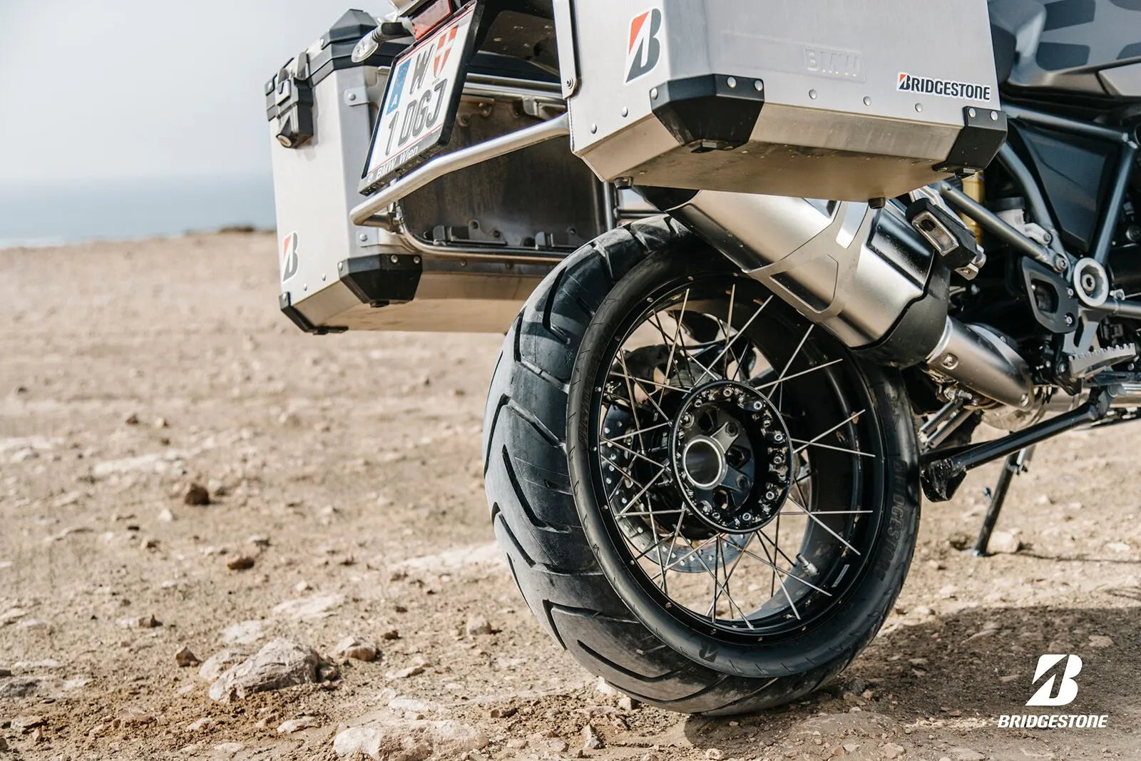 Bridgestone Battlax Adventure A41 Dual sport däck bak bild 3 PMMEDIA:142eb0d441e638ef