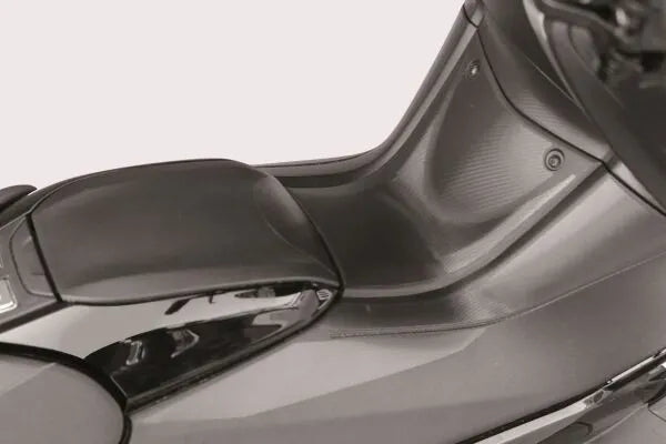 UNIRACING Scratch Saver för Yamaha TMAX bild 3 PMMEDIA:cea93a34d6b08ae9