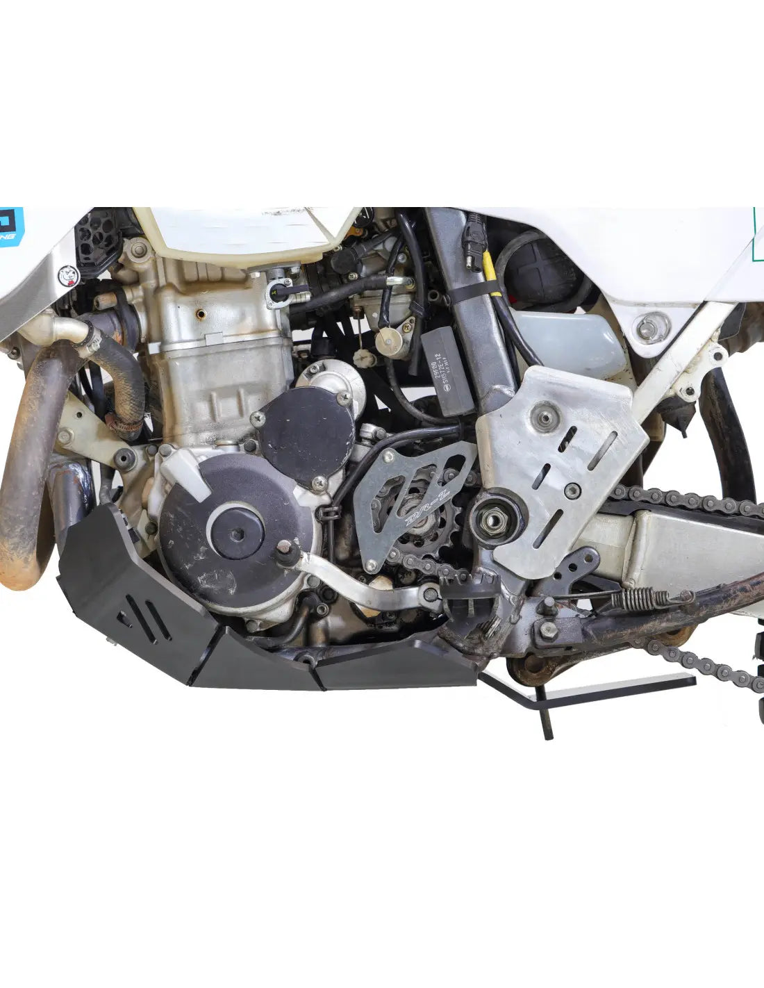 AXP RACING Xtrem Skid Plate Suzuki DRZ400 00-08 Svart bild 6 PMMEDIA:89eb5582c0ddcad6