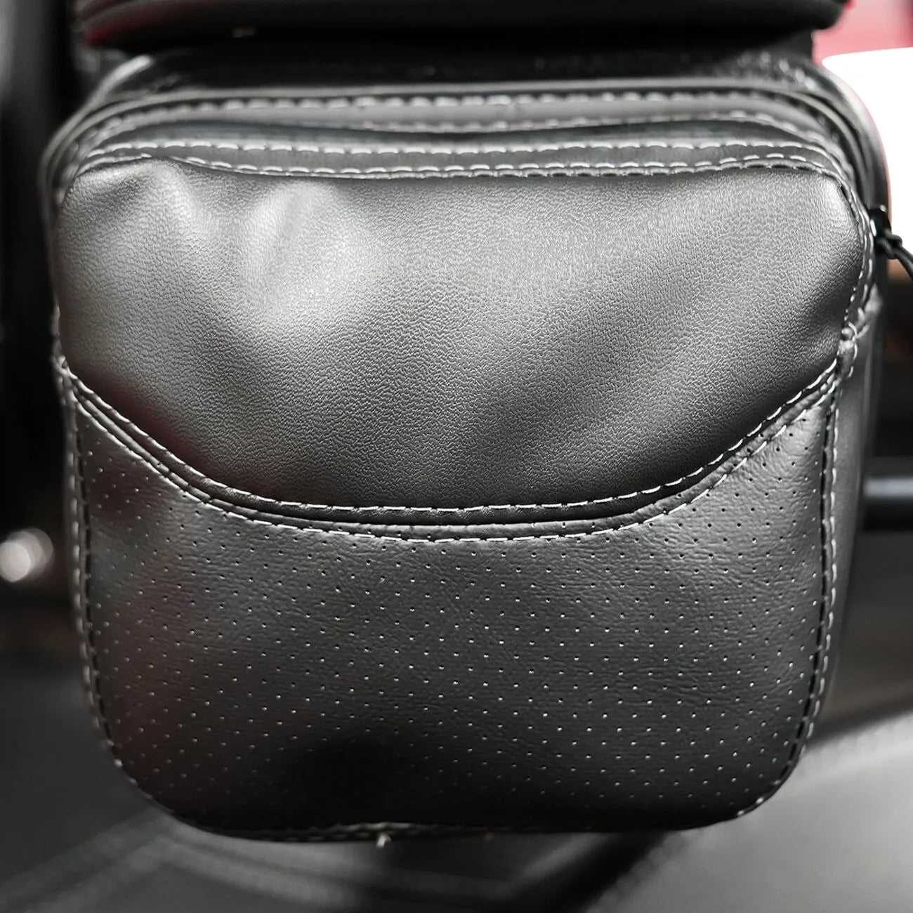 SHOW CHROME Platinum Arm Rest Pouch för Can-AM Spyder RT bild 7 PMMEDIA:7b4e14e8230ede2c
