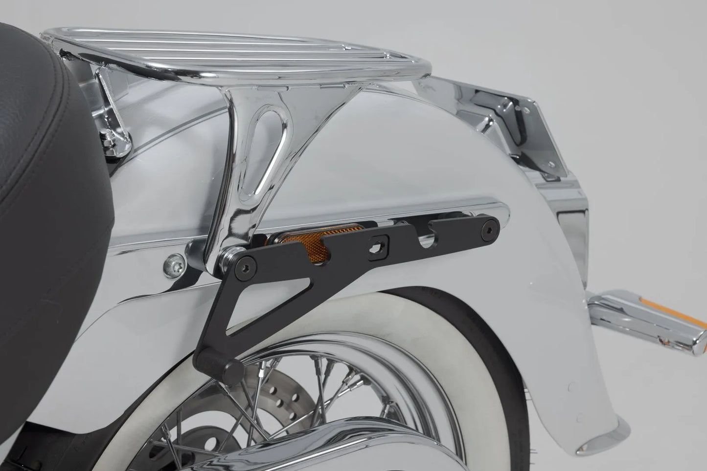 SW-MOTECH SLH Sidofäste Vänster för Harley-Davidson bild 1 PMMEDIA:818e580e1e1e22e7