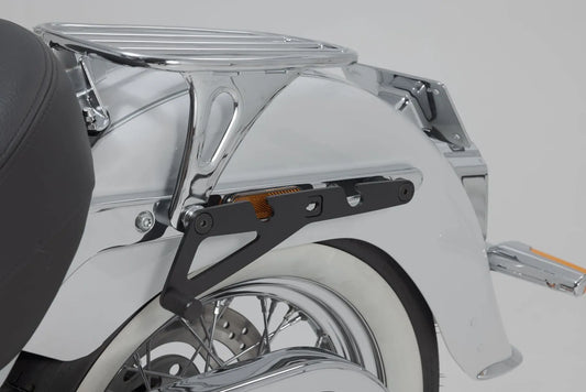 SW-MOTECH SLH Sidofäste Vänster för Harley-Davidson bild 1 PMMEDIA:818e580e1e1e22e7
