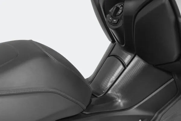 UNIRACING Scratch Saver för Yamaha XMAX bild 2 PMMEDIA:862782666c65eb7a