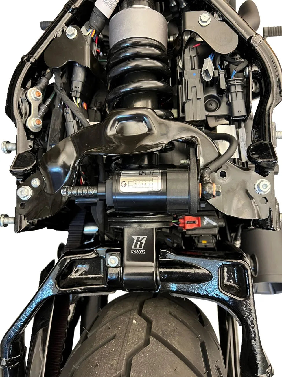 KODLIN USA Lift Kit M8 Softail bild 3 PMMEDIA:aa4645da0b29b0e7