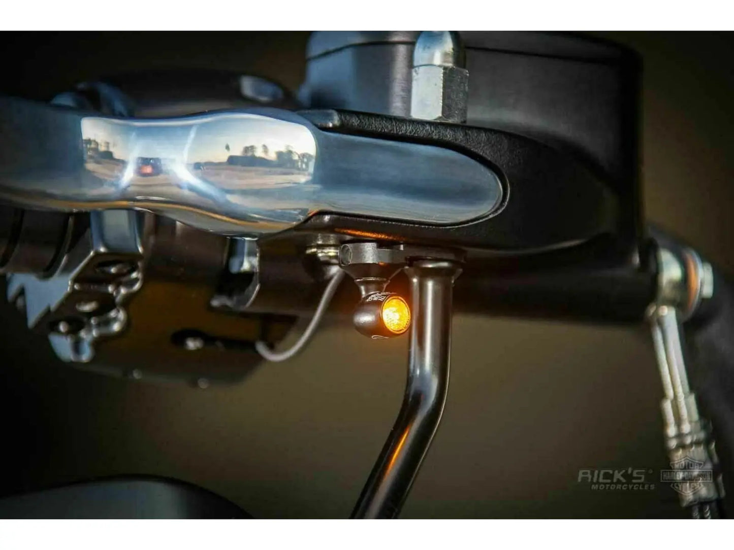 RICK'S MOTORCYCLES Framblinkershållare ATTO i aluminium bild 4 PMMEDIA:be96e91ca0b8795b