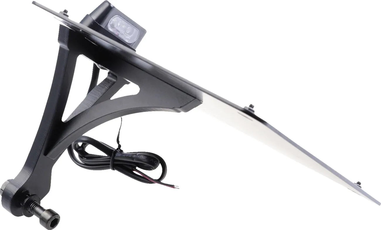 CULT WERK Nummerplåthållare med LED-belysning bild 3 PMMEDIA:70d17cd222745cdf
