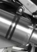 AKRAPOVIC T2 Avgasklämma i kolfiber bild 1 PMMEDIA:d4dc5b17fb0abe13