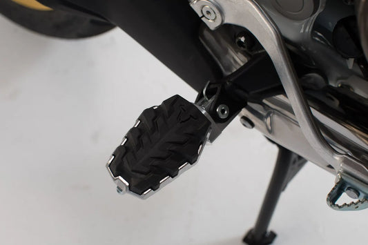 SW-MOTECH Evolution fotpinnar till V85TT bild 1 PMMEDIA:2a73d8ce57153397